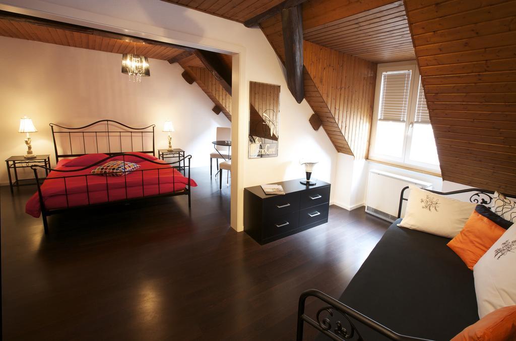 Hotel-Restaurant Le Lion D'Or Porrentruy Kültér fotó
