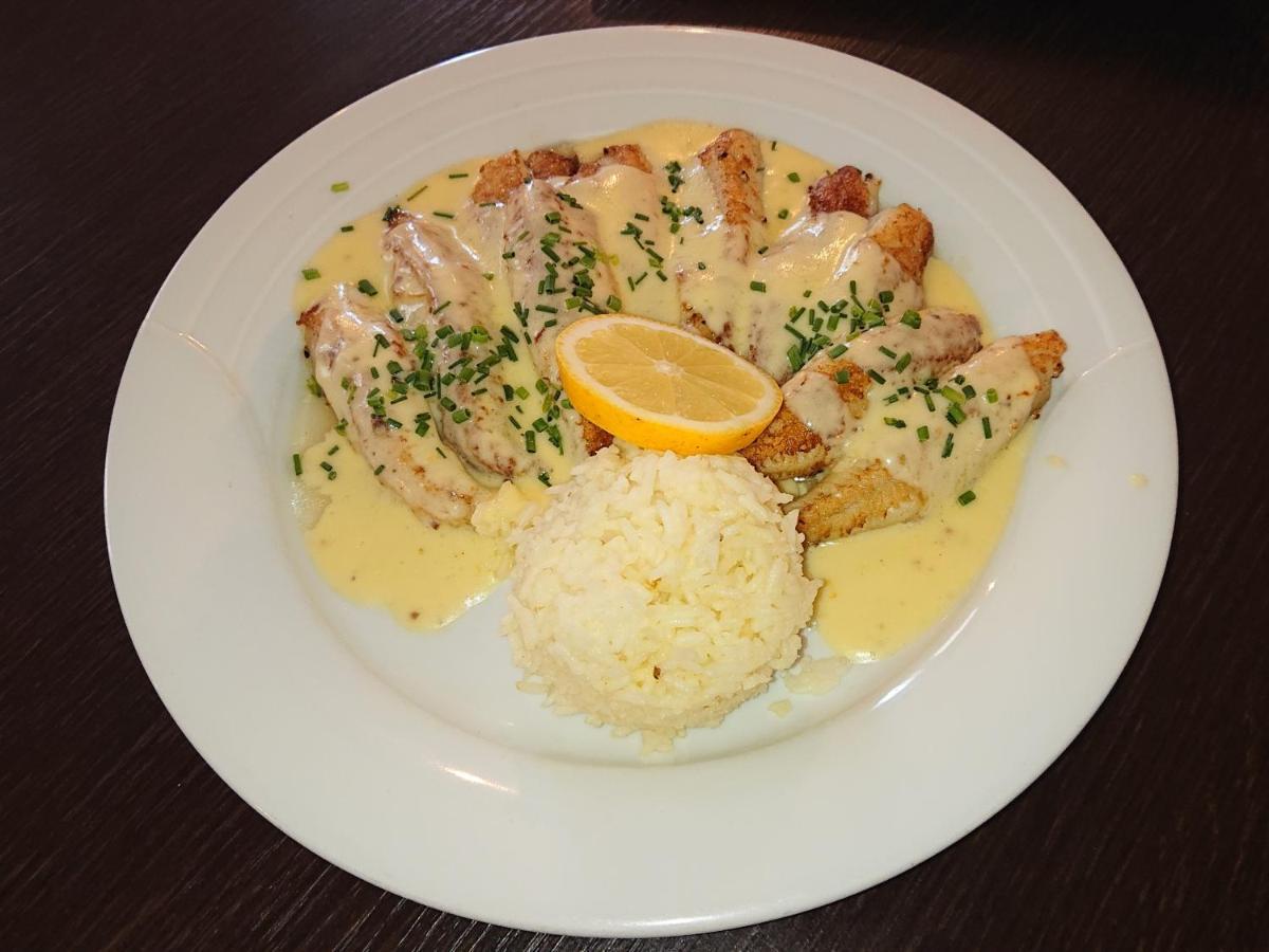 Hotel-Restaurant Le Lion D'Or Porrentruy Kültér fotó